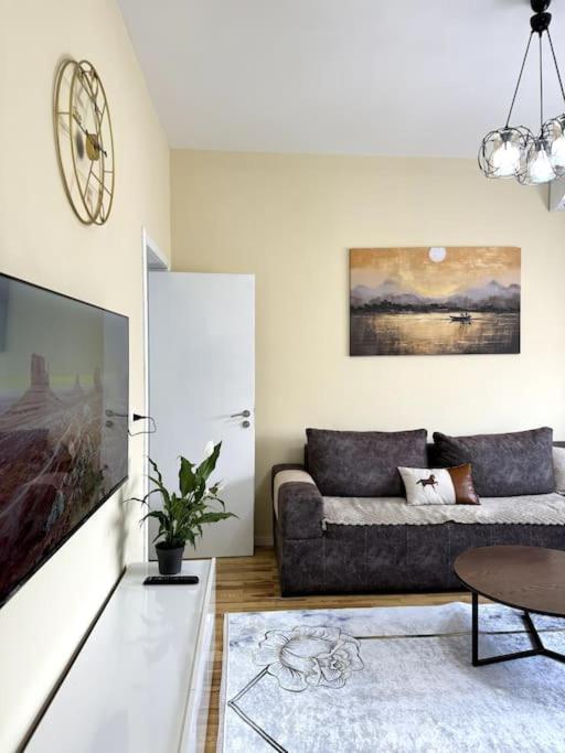 Sol Apartments - 2 Bedrooms Shkodra Exterior foto
