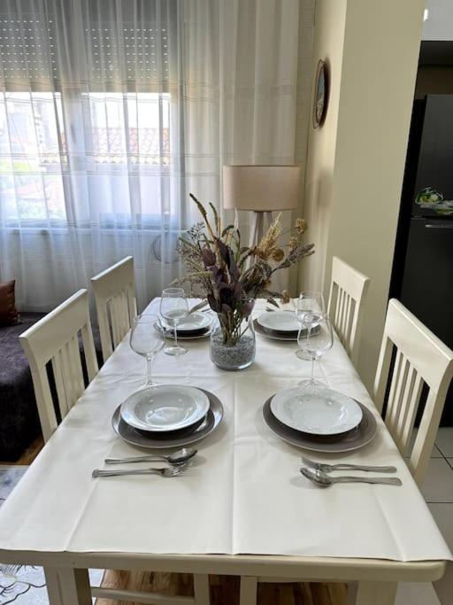 Sol Apartments - 2 Bedrooms Shkodra Exterior foto