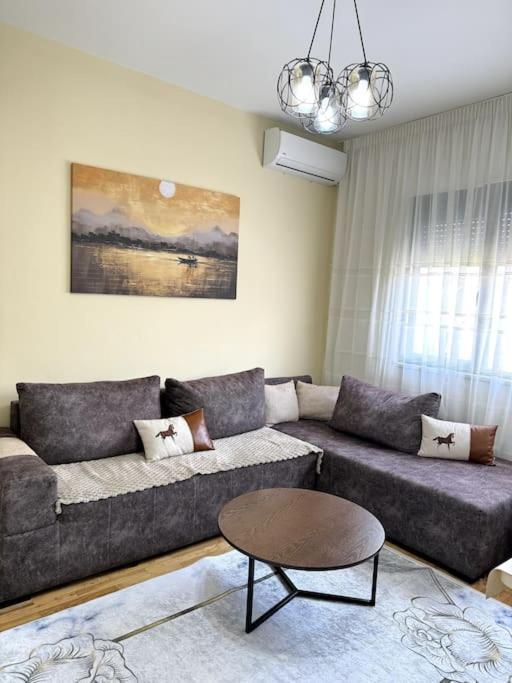 Sol Apartments - 2 Bedrooms Shkodra Exterior foto